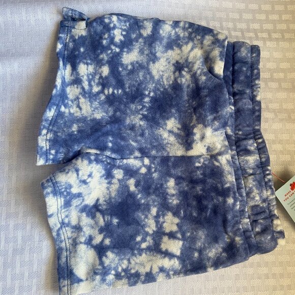 3 Pieces of Cat & Jack 2T 1 Short & 2 Tops Bundle - Picture 9 of 12